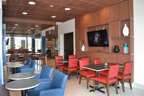 Free daily self-serve breakfast