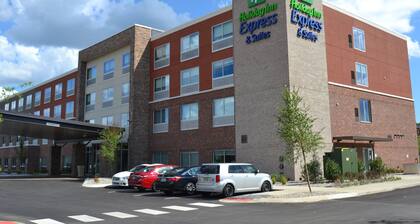 Holiday Inn Express & Suites Goodlettsville N - Nashville by IHG