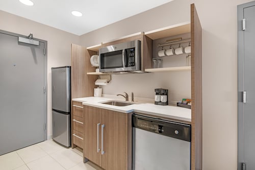 Home2 Suites by Hilton Queensbury Lake George