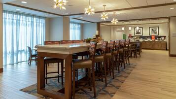 Tägliches inbegriffenes Frühstücksbuffet