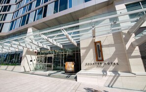 Exterior - The Charter Hotel Seattle, Curio Collection by Hilton (Seattle)