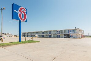 Exterior - Motel 6 Liberal, KS (Liberal)