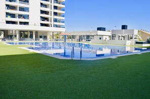 Piscina externa sazonal