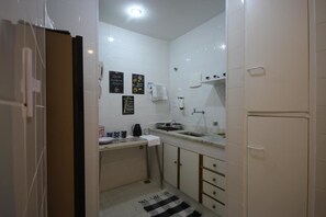 스탠다  드 아파트, 침실 1개 | 전용 주방 | 냉장고, 전자레인지, 쿡탑, 커피/티 메이커