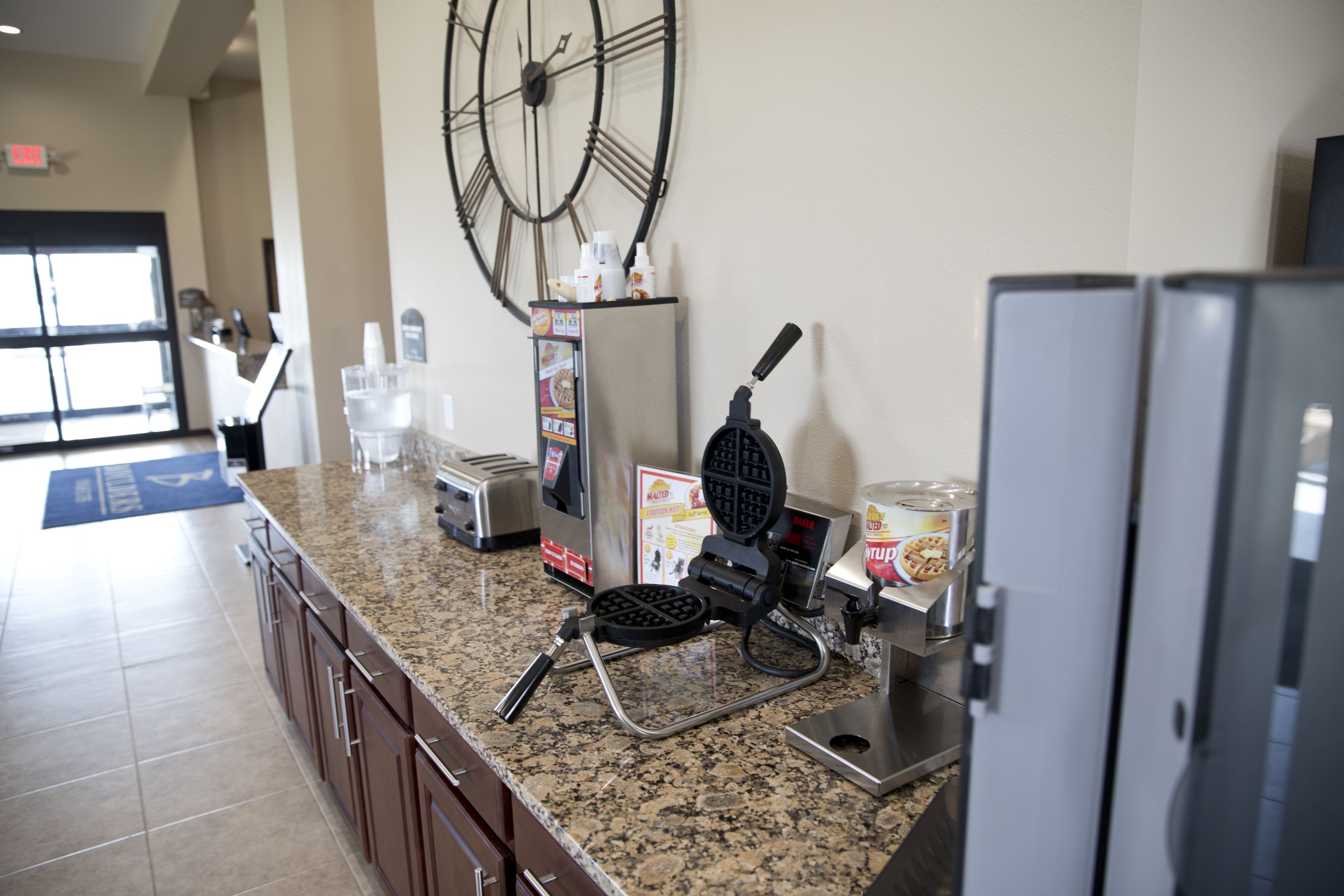 free daily continental breakfast