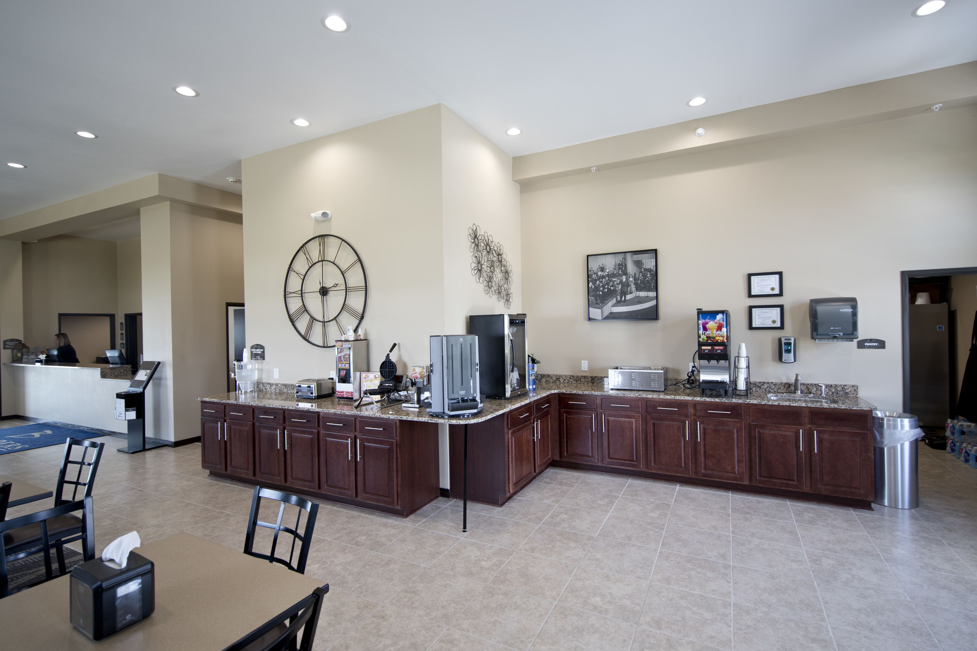 free daily continental breakfast