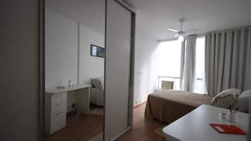 2 quartos, ferros/tábuas de passar roupa, Wi-Fi de cortesia