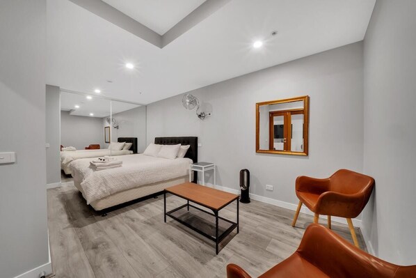 1 chambre, fer et planche à repasser, Wi-Fi, literie fournie