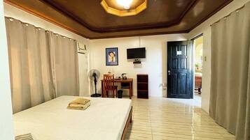 Standard Room | Rollaway beds, free WiFi, bed sheets