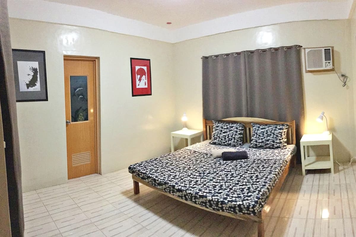 Standard Room | Desk, iron/ironing board, free WiFi, bed sheets