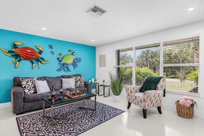 Fernseher, DVD-Player, Bücher