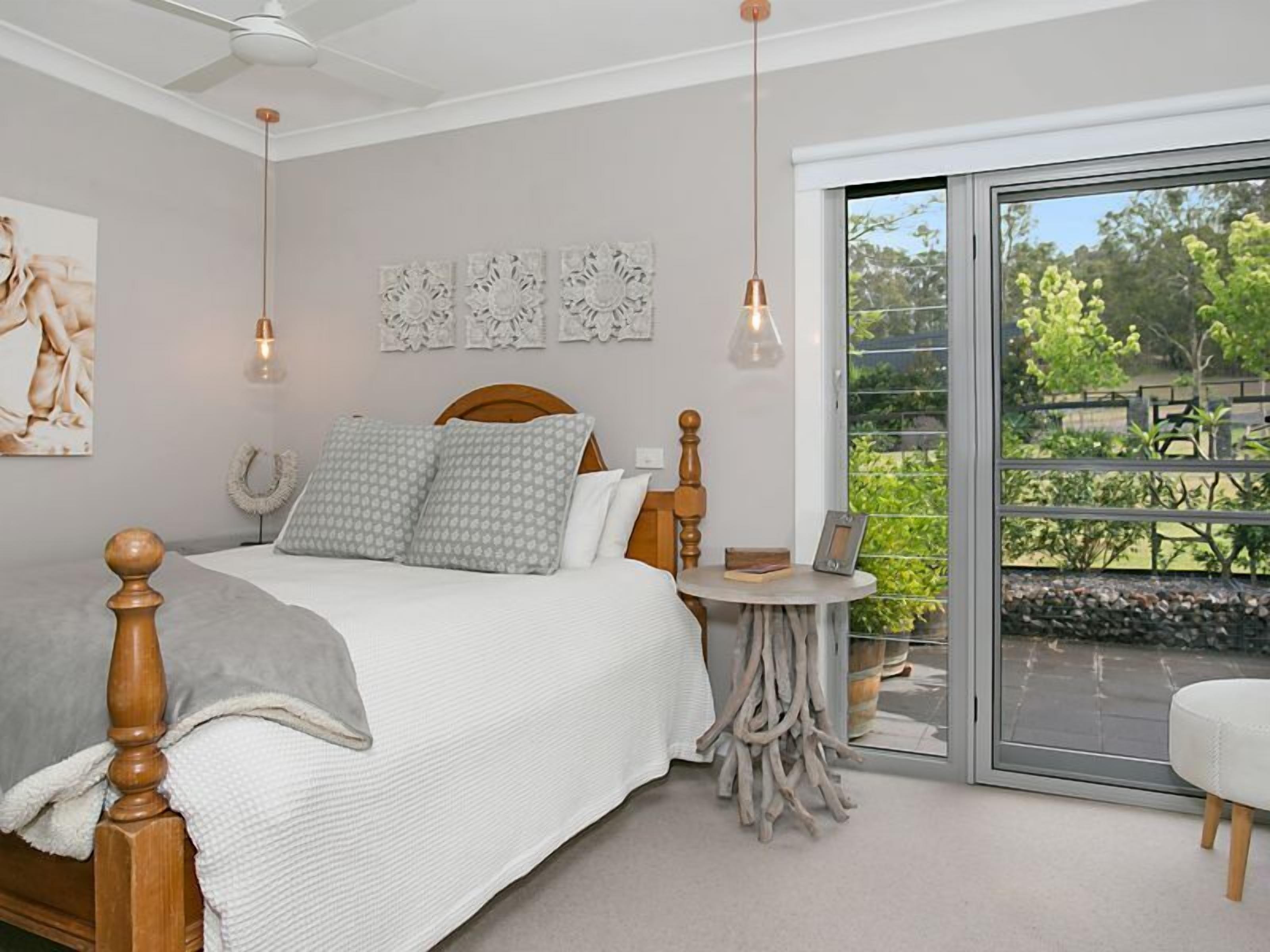 Lindsay Hideaway - Serenity Now  — image 11