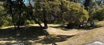 3 Bedroom Chalet Emu Beach
