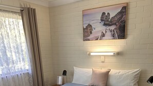 3 chambres, fer et planche à repasser, lit parapluie, Wi-Fi gratuit