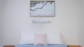 3 slaapkamers, een strijkplank/strijkijzer, reisbedje, gratis wifi