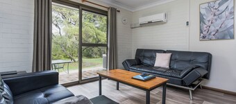 3 Bedroom Chalet Emu Beach