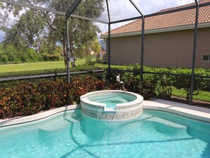 Beheizter Pool