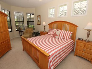 4 makuuhuonetta, silitysrauta/-lauta, ilmainen Wi-Fi, vuodevaatteet