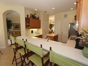 Fridge, microwave, oven, stovetop - Tailfeather Home on Golf Course by RVA: Stylish 4BR w Pool & Close to Beach (Bradenton)