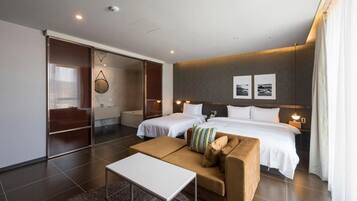Superior Twin Room with City View | Soundproofing, free WiFi, bed sheets