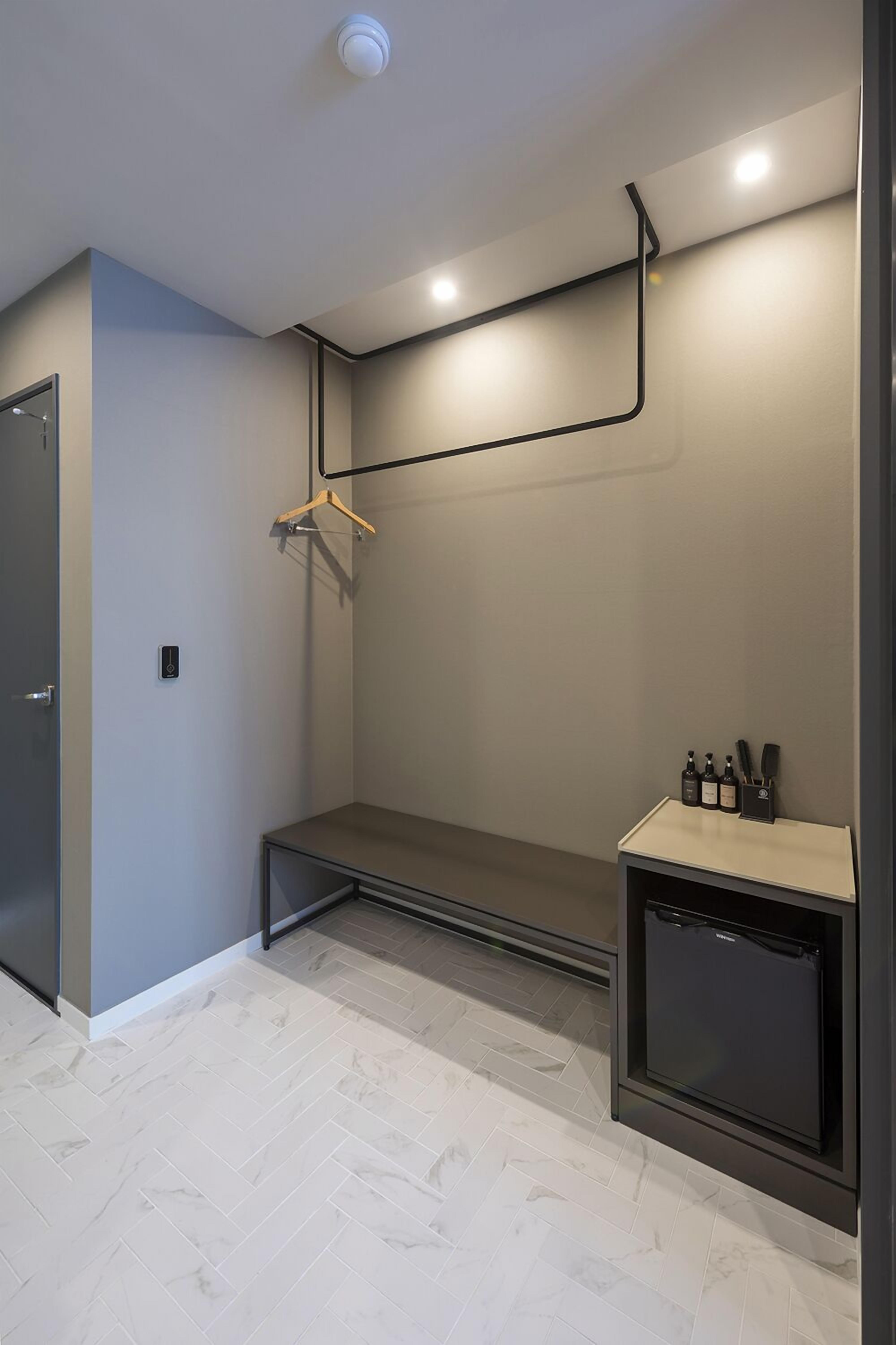 deluxe double | room amenity