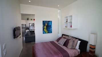 1 bedroom, free WiFi, bed sheets