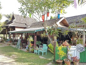 Café da manhã, almoço e jantar