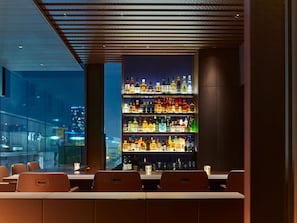 Bar (in der Unterkunft)