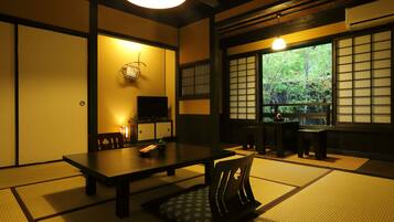 Japanese Style Room with Private Open-air Bath for 3 people