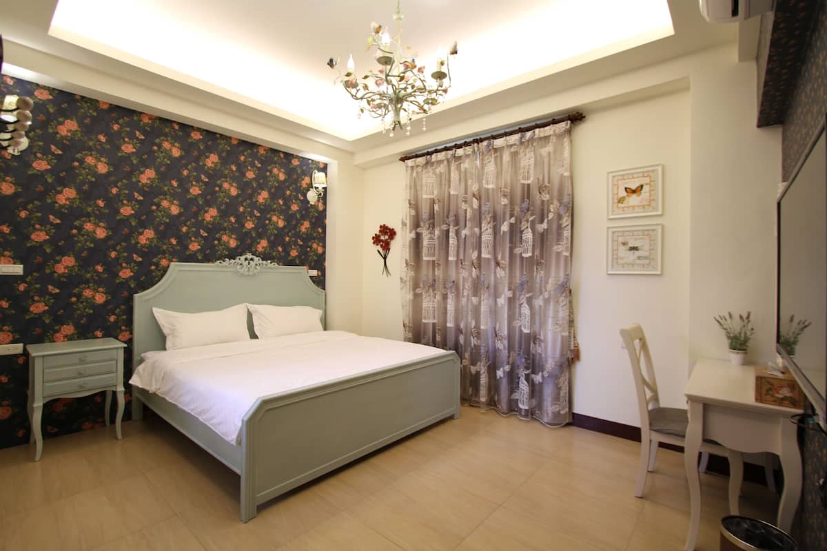 Standard Double Room | Desk, blackout drapes, soundproofing, rollaway beds