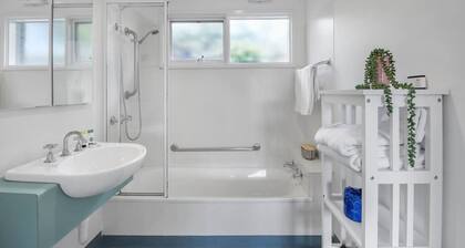Studio Apt, Central Location, CBD, Mibnb