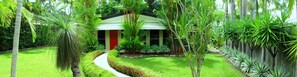 Exterior - Aquatica Palm Cove (Palm Cove)