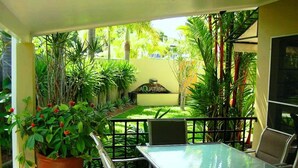Luxury House, 2 Bedrooms, Private Pool | Terrace/patio - Aquatica Palm Cove (Palm Cove)