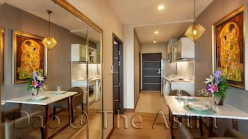 1 Bedroom Condo | 1 bedroom, in-room safe, desk, blackout curtains
