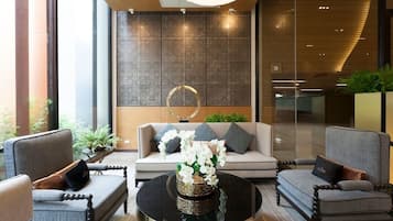 Sala de estar en el lobby