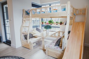 Family Loft | Desk, blackout drapes, free WiFi