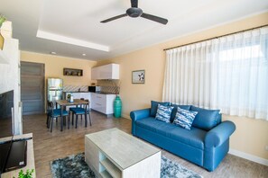 Family Apartment, 2 Bedrooms | Living room