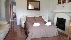 3 Schlafzimmer, Zimmersafe, Bügeleisen/Bügelbrett, kostenloses WLAN