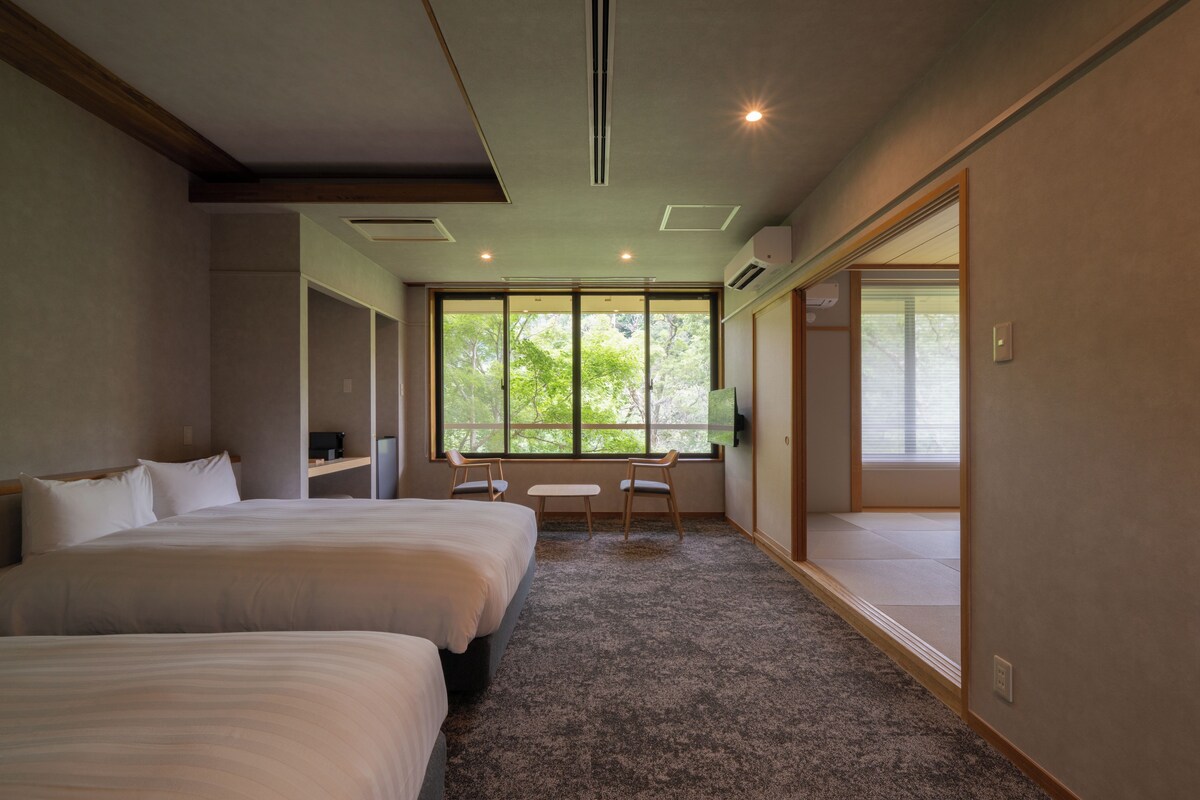 Traditional Room, Non Smoking, River View (All inclusive, Kaiseki Plan) | In-room safe