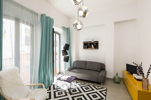 TV