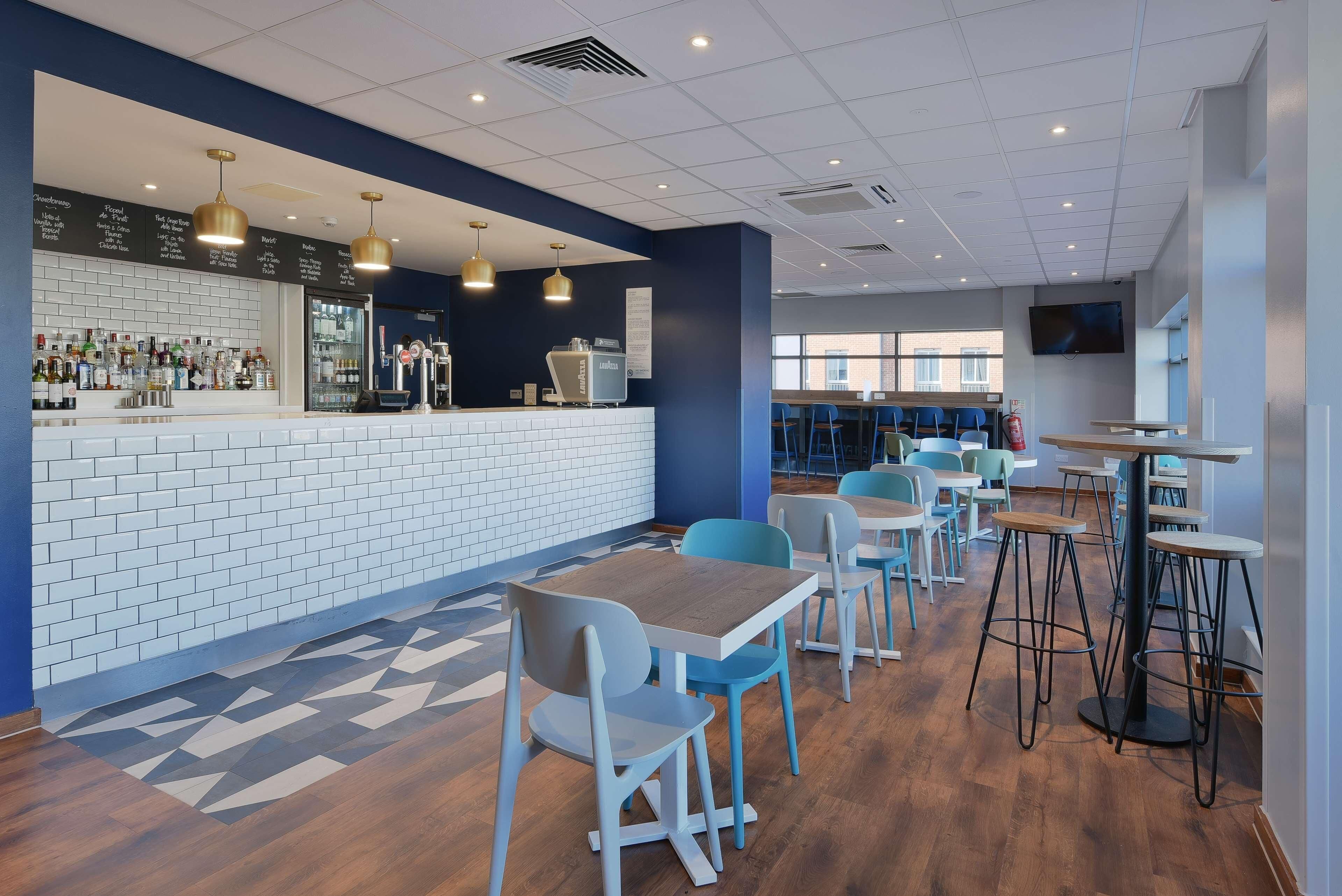 بار (في المنشاة)