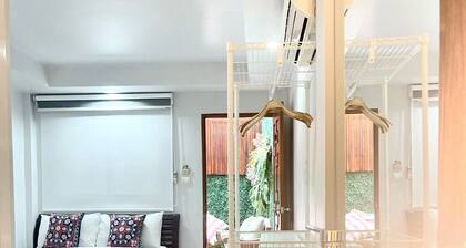 Hub53 Coworking & Coliving Space