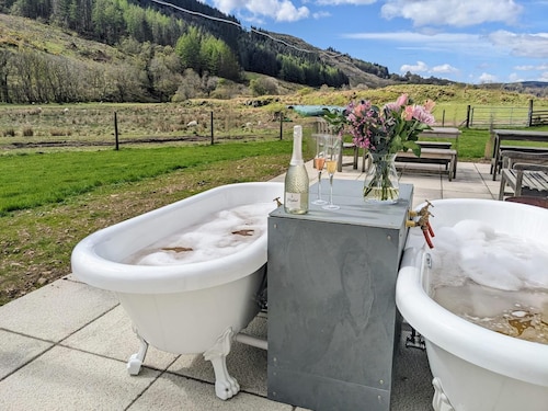 Feochan Bheag - sleeps 10 guests  in 5 bedrooms