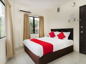 Deluxe Double Room | Free WiFi, bed sheets