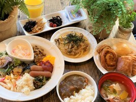 Desayuno buffet todos los días (con cargo)