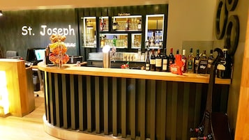 Bar (in der Unterkunft)