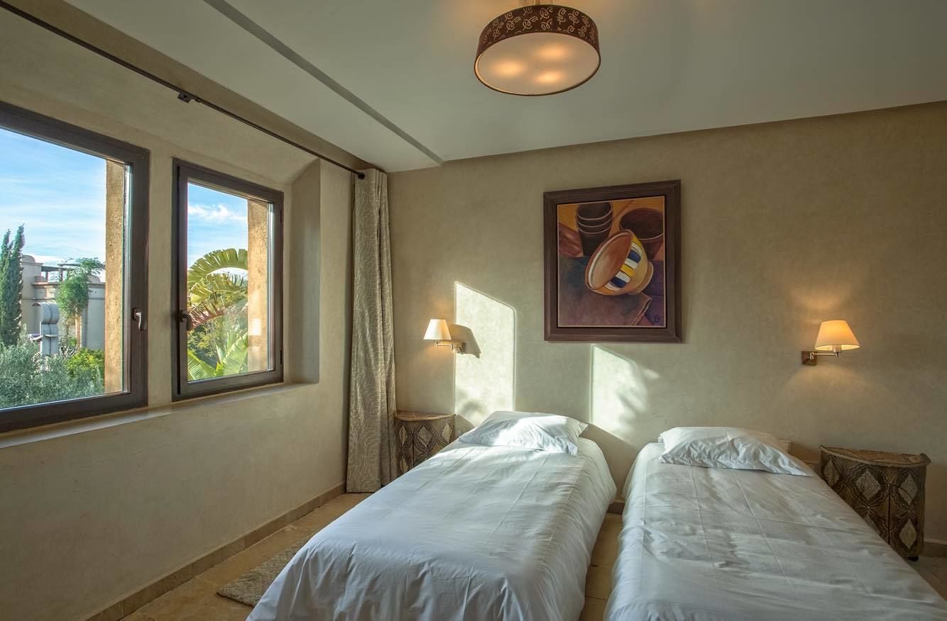 奢华别墅, 高尔夫景观 (5 Suites Luxe) | 5 多间卧室、高档床上用品、客房内保险箱、遮光窗帘