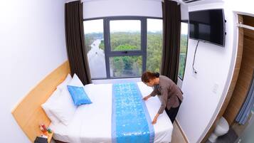 Minibar, blackout curtains, free WiFi, bed sheets