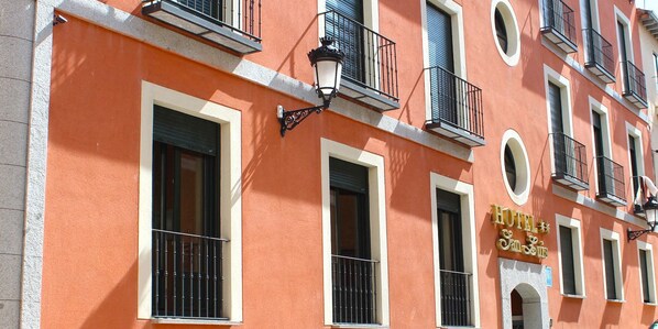 Entrée de l’hébergement