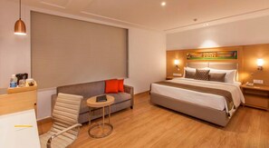 Deluxe Room, 1 King Bed | Minibar, in-room safe, desk, soundproofing - Lemon Tree Hotel Lucknow (Lucknow)